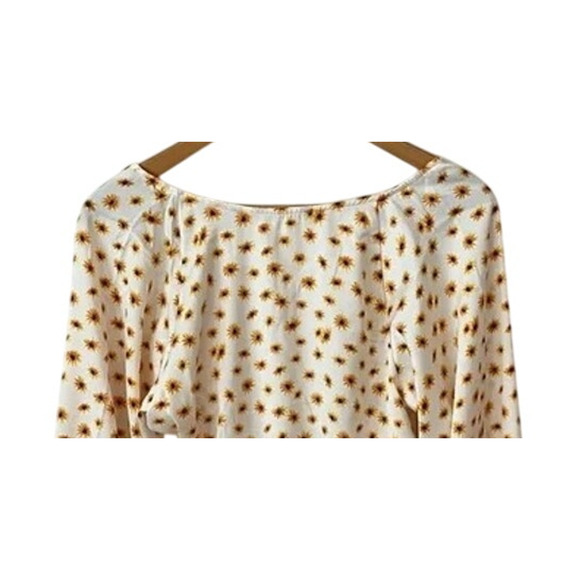 WeWoreWhat Ditsy Daisy Flower Billow LongSleeve Crop Open Back Top L Yellow - Picture 3 of 15